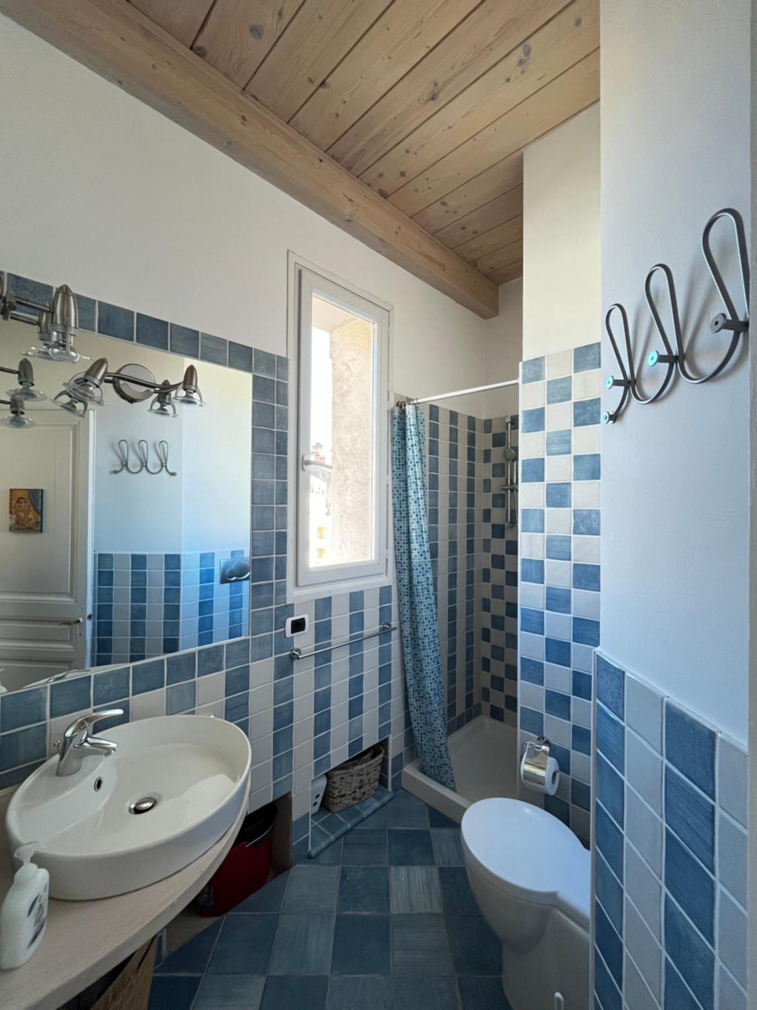Maison Re- Splendido Appartamento Centro Mentone ภายนอก รูปภาพ